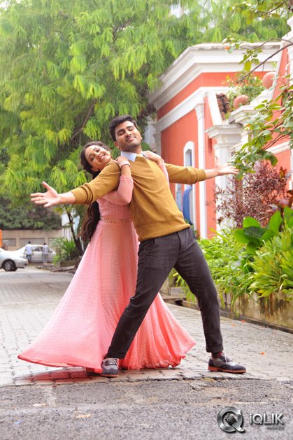 Malli Malli Idi Rani Roju